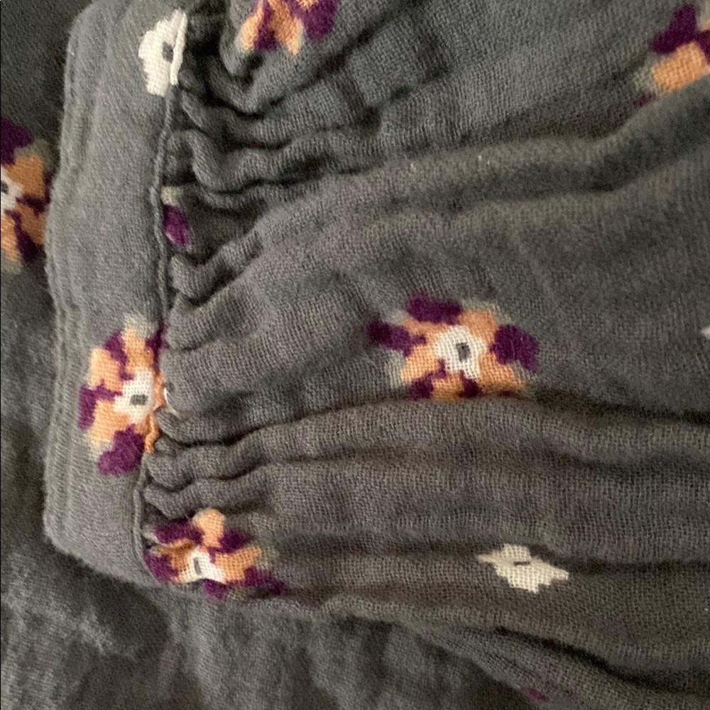 Floral Patterned Blouse - Picture 3 of 5